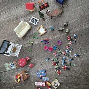 Miniature Dollhouse Furniture and Accessories Set